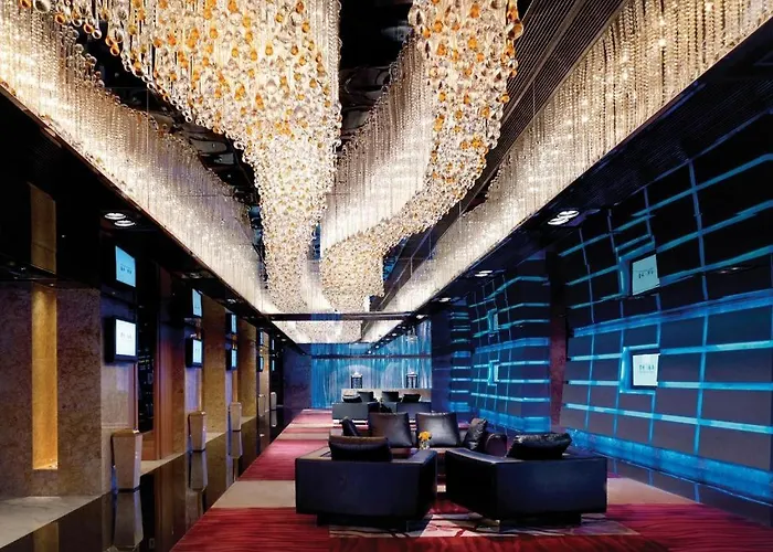 Starworld Hotel
